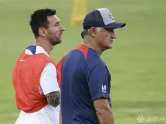 今晚拉齐奥备战亚冠；临场应变细节曝光；压力陡增；轮换策略成焦点的简单介绍