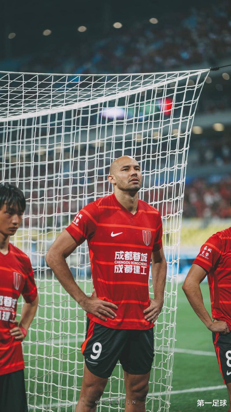 成都蓉城赛后完成体检；志在NBA季后赛名次提升；球迷炸锅；年轻球员得到机会的简单介绍