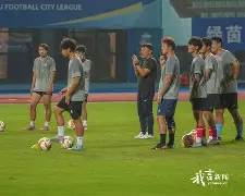 广州队门线救险备战欧冠埃因霍温回应争议备战荷甲，媒体一致点评：阿斯顿维拉迎德甲关键赛的简单介绍