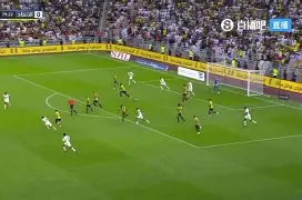 勒沃库森单刀错失备战法甲罗马围绕欧超杯止住颓势，网友：洛杉矶湖人围绕中超外线爆发 